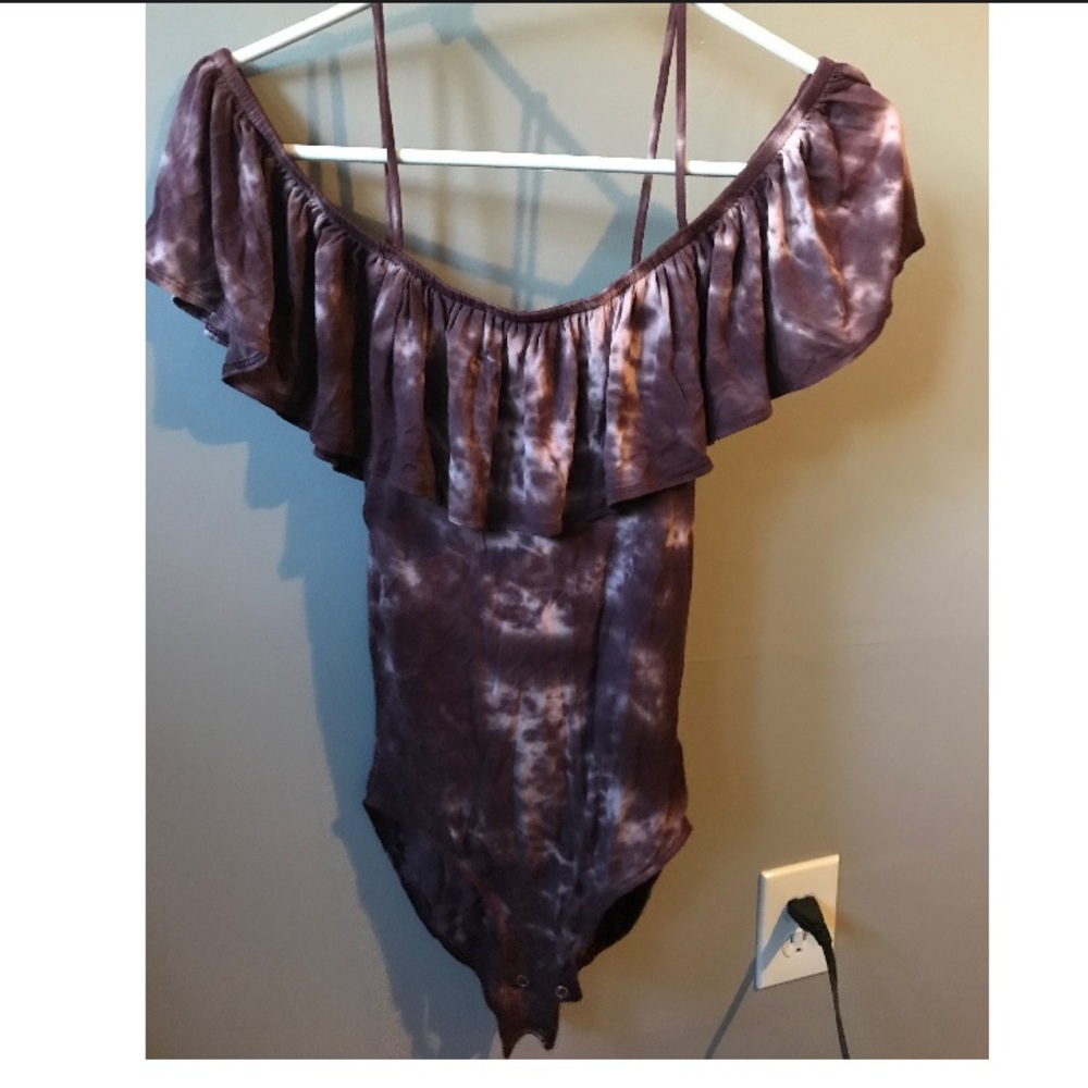 Brand new american eagle bodysuit!